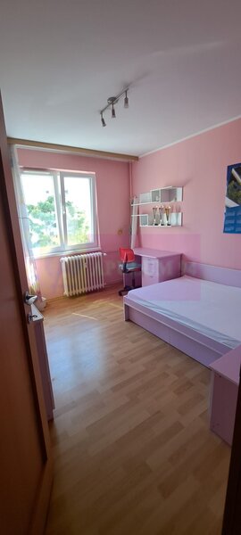 Vanzare apartament 3 camere in rondul Alba Iulia adiacent